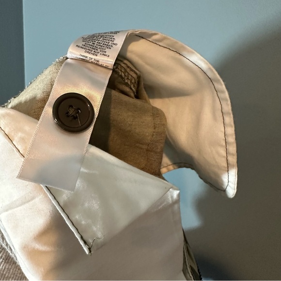 ASOS DESIGN Cargo Shorts in Camo - Picture 12 of 12